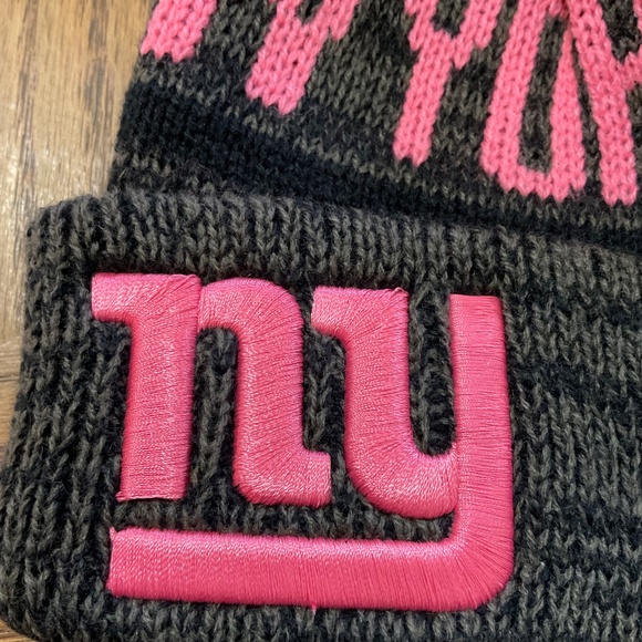 NFL NY Giants '47 Dark Gray Black Pink Cuffed Knit Hat Women’s NWT One Size - Picture 9 of 9